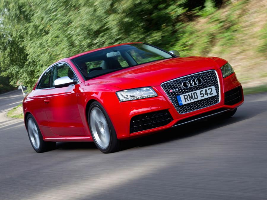  Audi RS5 Coupe 2010 года  (UK) (фото 9 из 12)